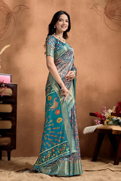 Elegant Soft Silk Saree with Traditional Peacock Pallu - Festive Wear for Women