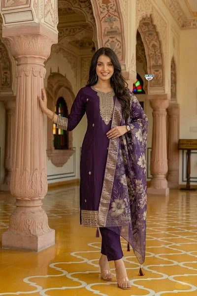 Elegant Viscose Chanderi Kurti Set - Beautiful Embroidery & Jacquard Dupatta for Festive & Traditional Wear