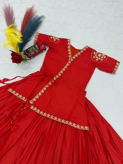Exquisite Crepe Silk Lehenga Choli - Trending Festive Wear for Women