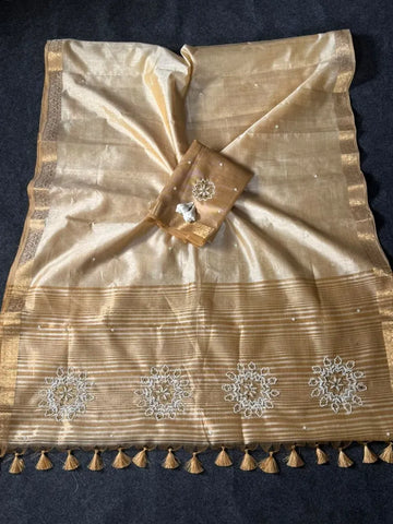 Exquisite Golden Zari Saree - Royal Look Party Wear for Women
