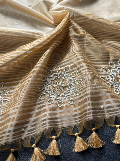 Exquisite Golden Zari Saree - Royal Look Party Wear for Women
