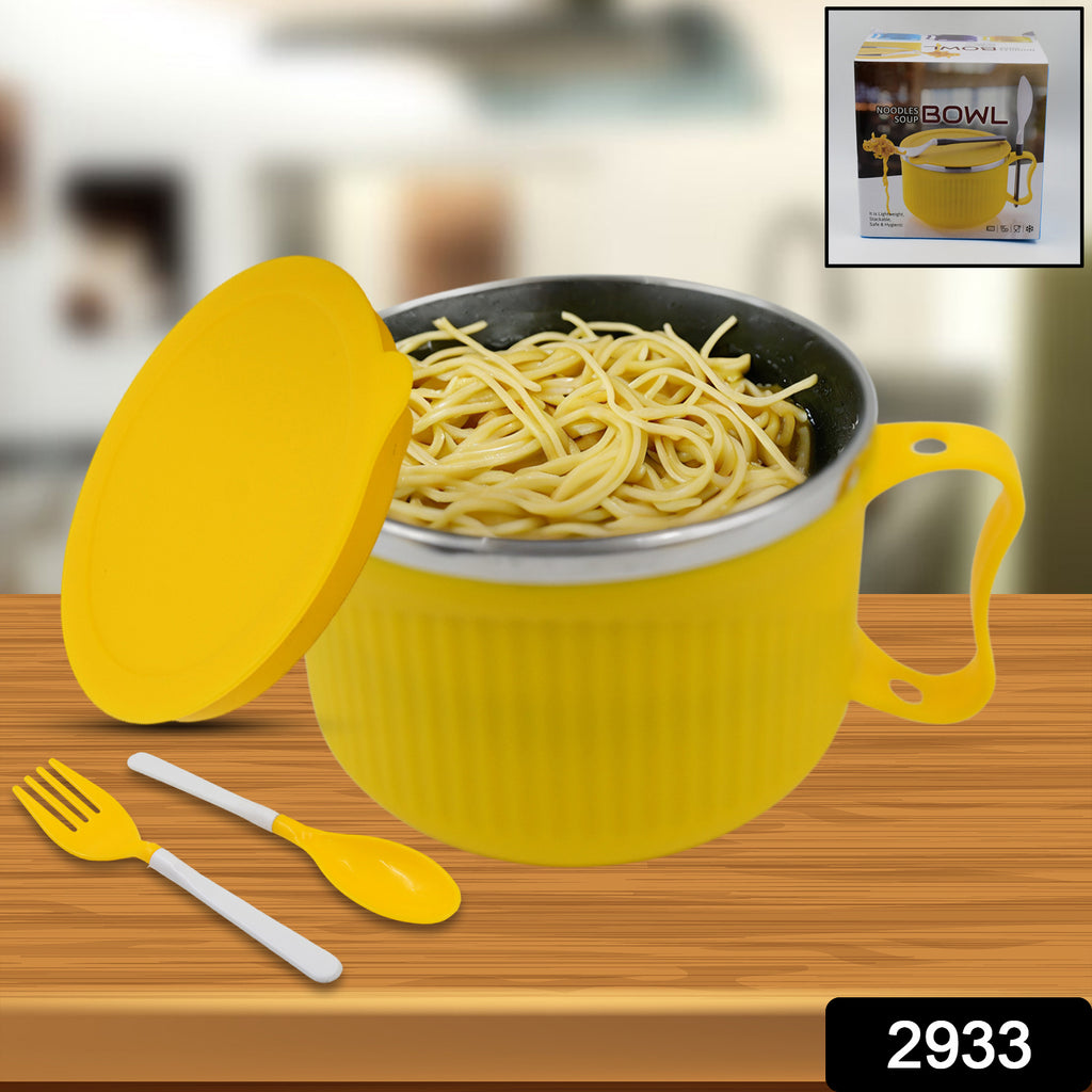 Double-layer Maggie Bowl with lid & handle for ramen, soup, cereal, and beverages.
