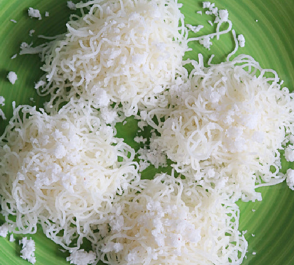 Idiyappam Flour (இடியாப்ப மாவு/Idiyappam Maavu) – Soft & Fine Rice Flour for String Hoppers