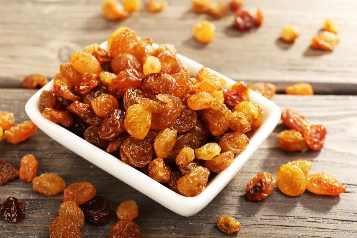 கிஸ்மிஸ் / White Raisins/ Kismis – Premium Quality