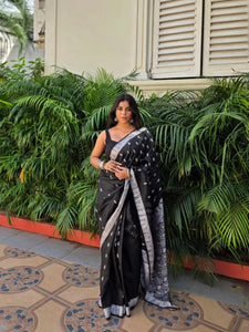 Luxe Banarasi Soft Silk Saree - Elegant Festive Wear for Women