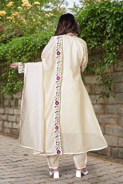 Luxe Chanderi Silk Kurta Set - Hand-Embroidered Festive Wear