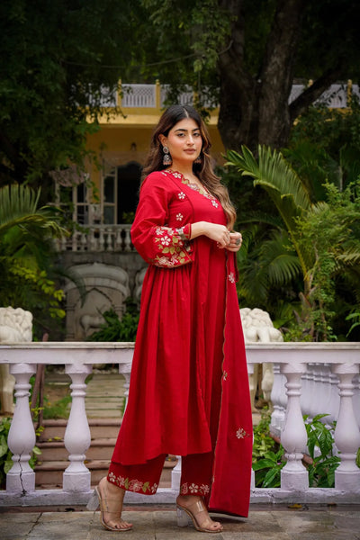 Luxe Chanderi Silk Suit - Gorgeous Festive Wear for Women