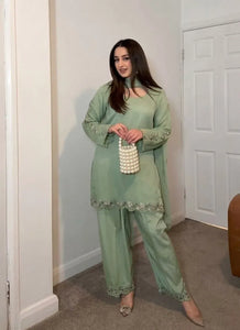 Luxe Georgette Kurta Set with Embroidery for Festive Wear