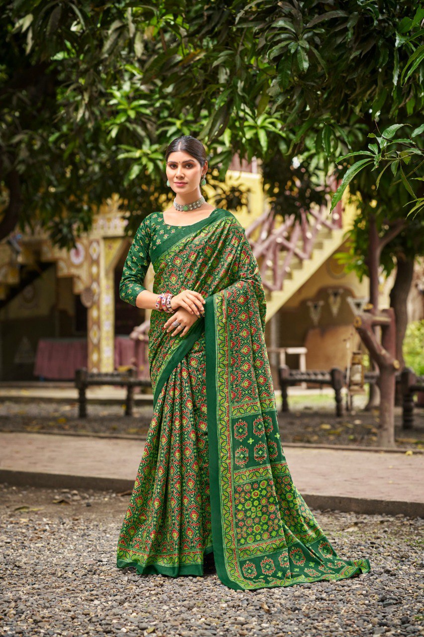 TRENDBUY Mul Cotton Printed Saree in Forest Green, elegant traditional wear for women