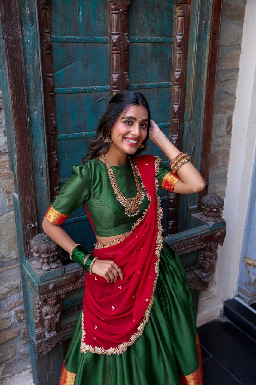 Narayan Pattu Zari Weaving Lehenga Choli for Women |... – TREND BUY