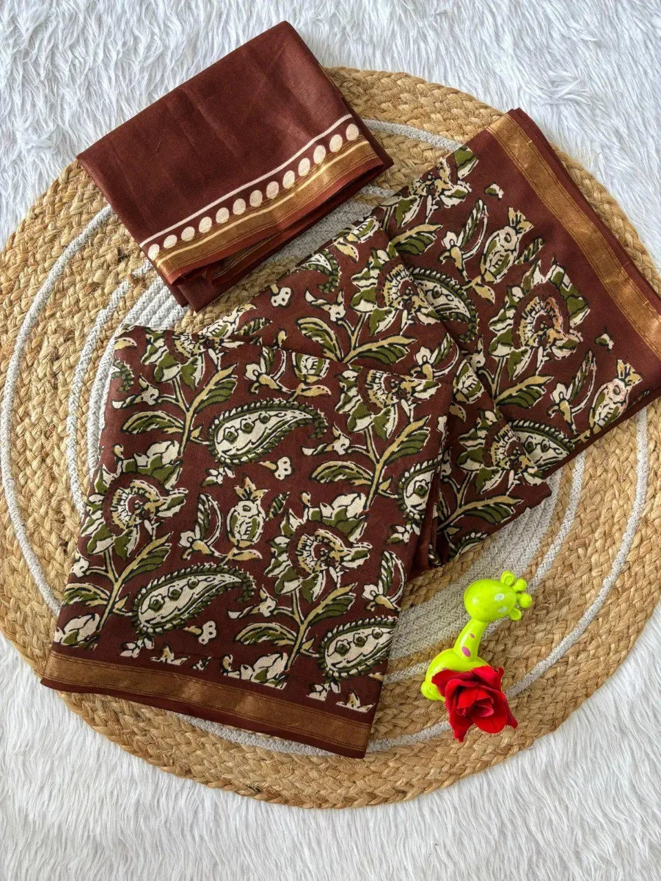 Premium Maheshwari Silk Cotton Printed Saree with Zari Border
