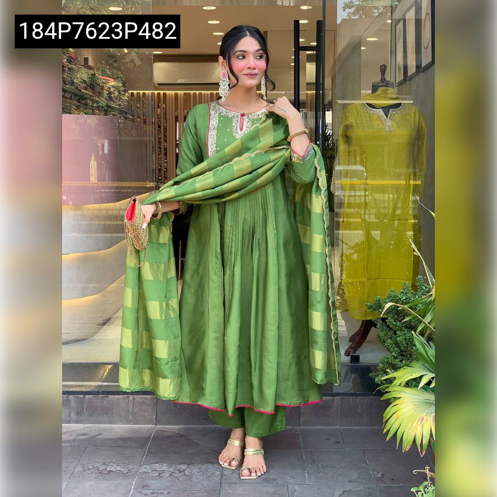 Full body shot of TRENDBUY model in elegant green Mul Chanderi Anarkali suit, Banarasi Jacquard dupatta draped, ready for a festive occasion.