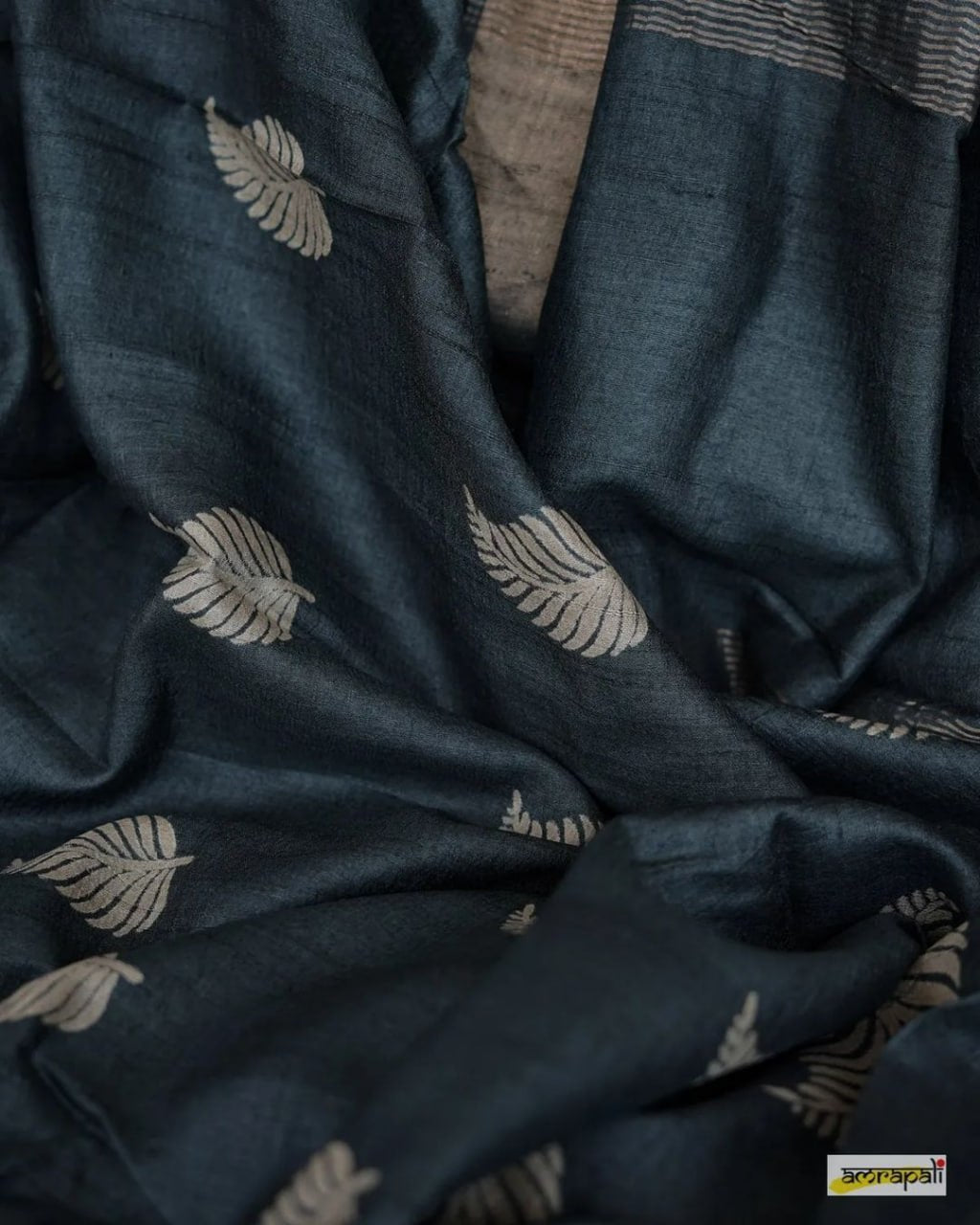 Exquisite Banarsi Soft Silk Saree with Copper Jari Leaf Weaving & Jacquard Blouse