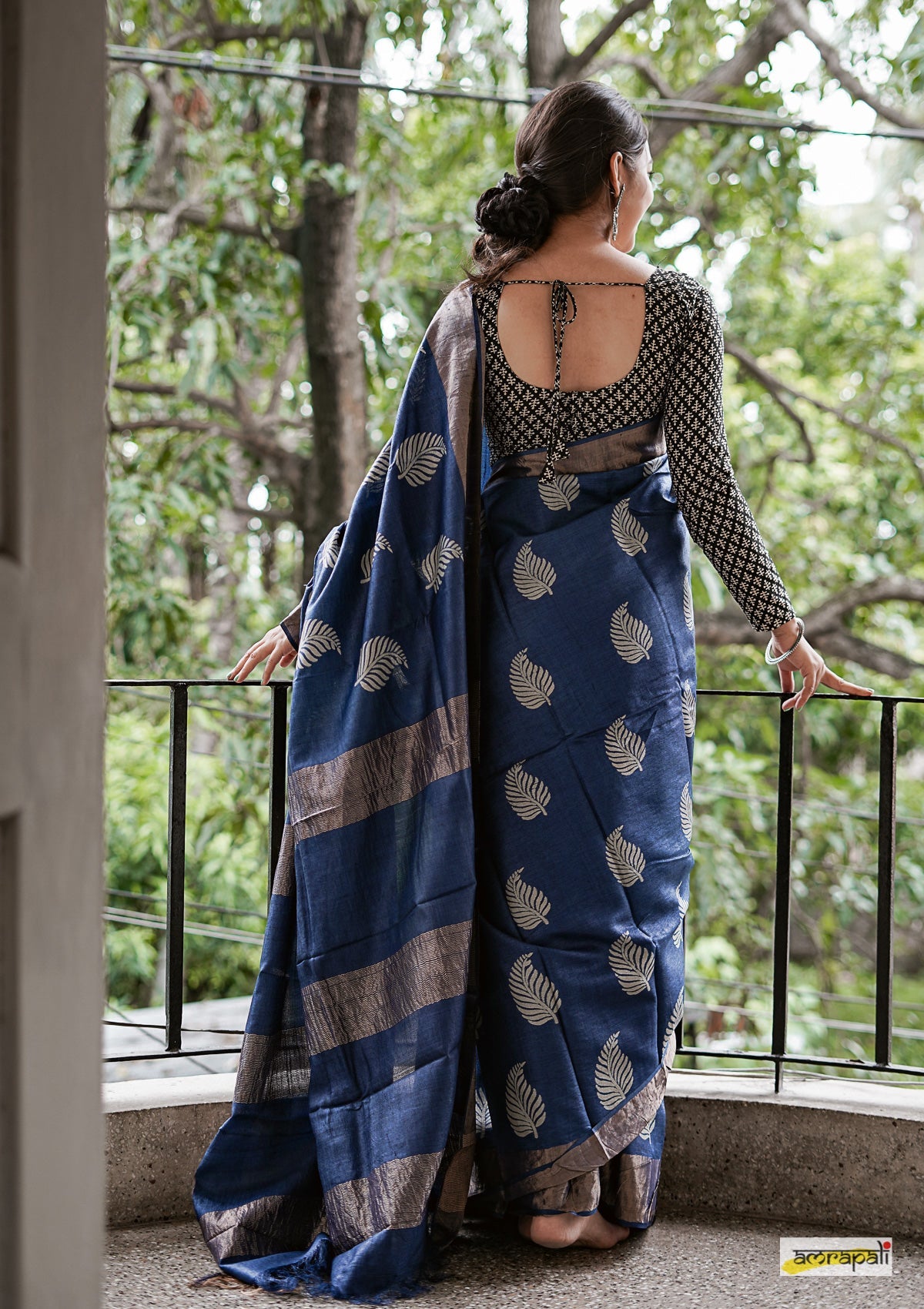 Exquisite Banarsi soft silk saree with copper jari leaf weaving & jacquard blouse