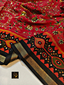 TRENDBUY Exquisite Katha Silk Saree with Gold Zari Border & Contrast Pallu