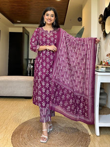 TRENDBUY New Arrival Saganeri Block Print Cotton Kurti Set | Straight Kurta, Pant & Dupatta