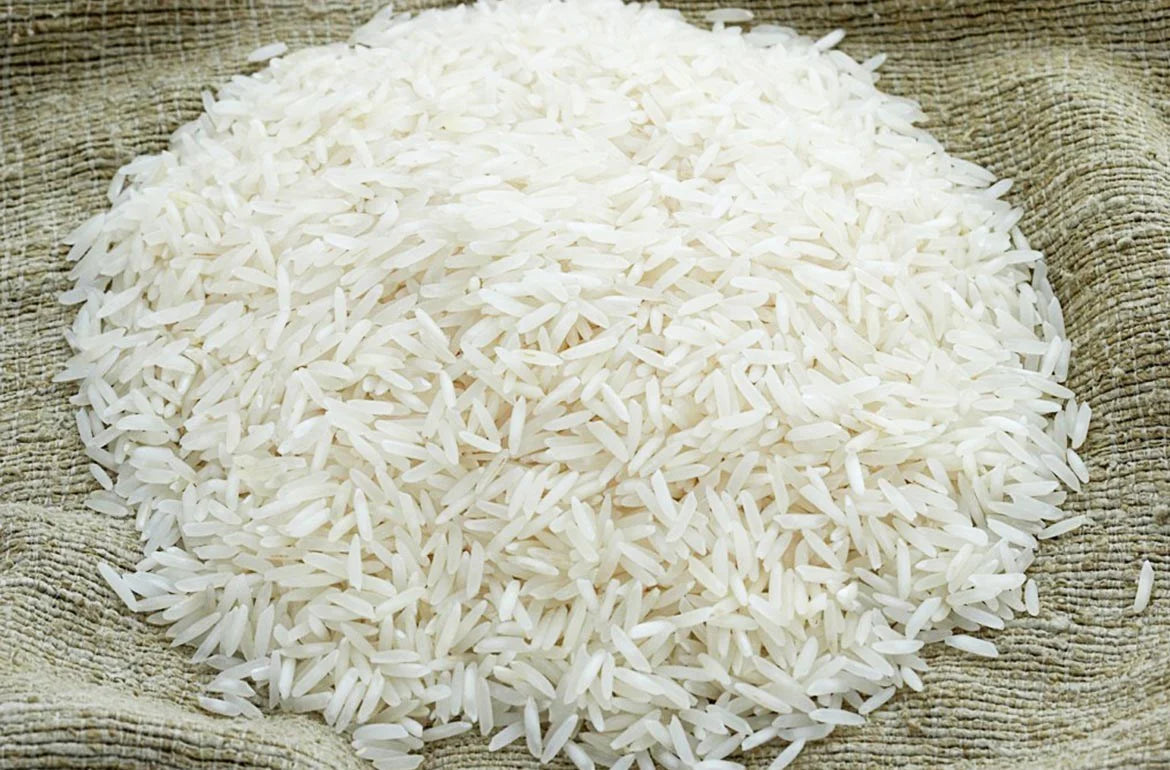 Ponni Raw Rice / பொன்னி பச்சரிசி/Ponni Pacharisi – Premium Quality Rice