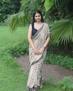 Premium Linen Saree with Elegant Digital Prints for Festive Wear