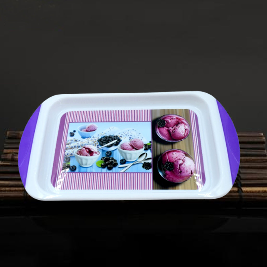 Empty medium clear plastic kitchen tray with durable and elegant design.