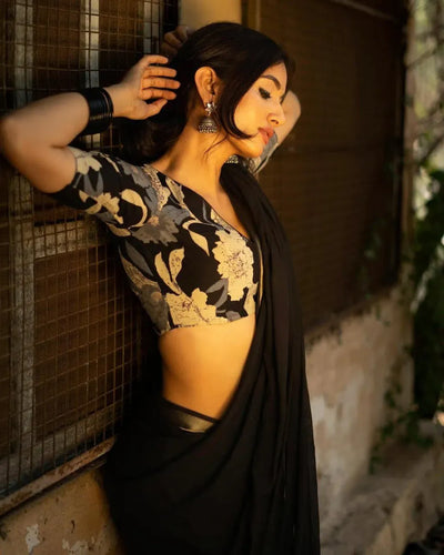 Stunning Black Mul Cotton Saree - Jacquard Border Party Wear for Women