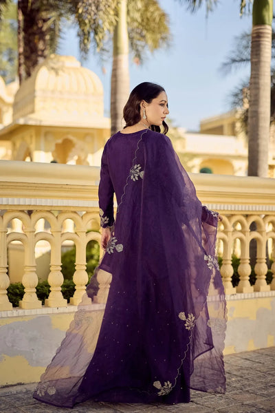 Stunning Chanderi Silk Kurta Set - Embroidered Organza Dupatta