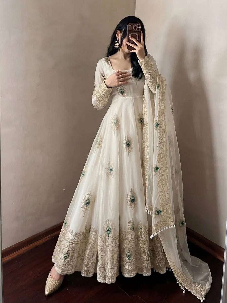 Gown Set