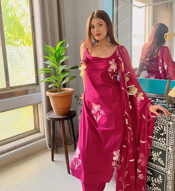 Stunning Floral Handpainted Georgette Kurta Set - Elegant Festive Wear with Butter Silk Bottom for Women