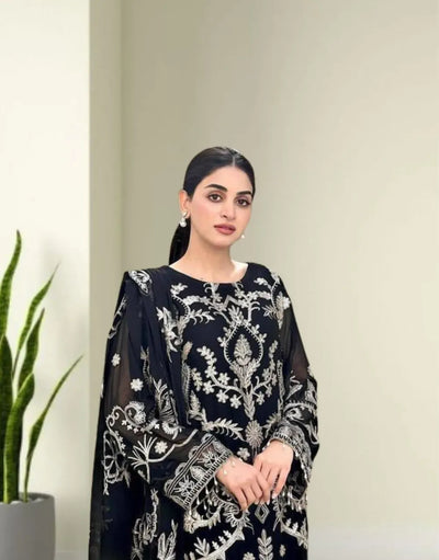 Stunning Georgette Embroidered Kurta Set - Elegant Festive Wear with Dupatta