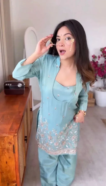 Trending Embroidered Kurta Set - Glass Roman Comfort for Women