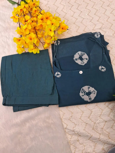 Trending Taby Silk Nyra Cut Kurti Set - Sleeveless Printed for Women | S-XXL