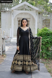 Women's Sequins Embroidered Faux Blooming Gown | Party Wear