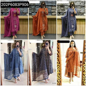 Women's Vogue Embroidered Cotton Kurta Pant Set