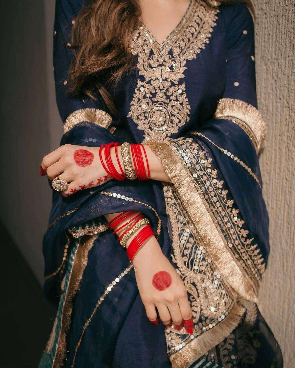 PAKISTANI EMBROIDERY LADIES SILK SUITS - TREND BUY