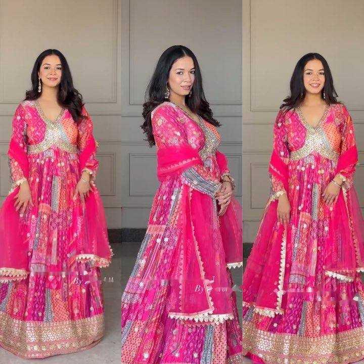 PRINTED FANCY EMBROIDERY ANARKALI LONG DIWALI COLLECTIONS GOWNS Pink M