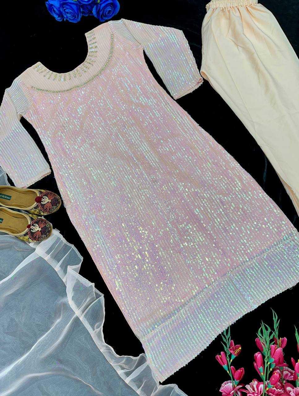 LADIES EMBROIDERY GEORGETTE LADIES PARTY WEAR SUITS