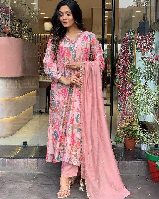 LADIES DRESSES PRINTED SUITS - TREND BUY
