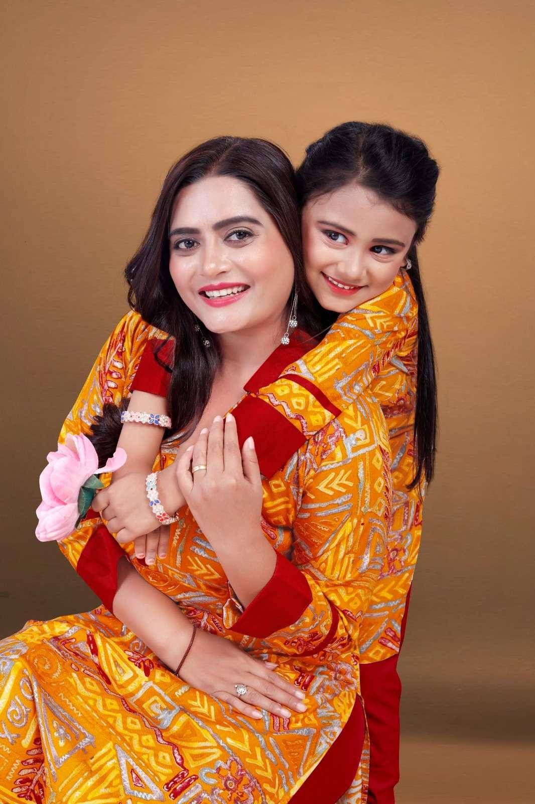 MOTHER & DAUGHTER COMBO - TREND BUY